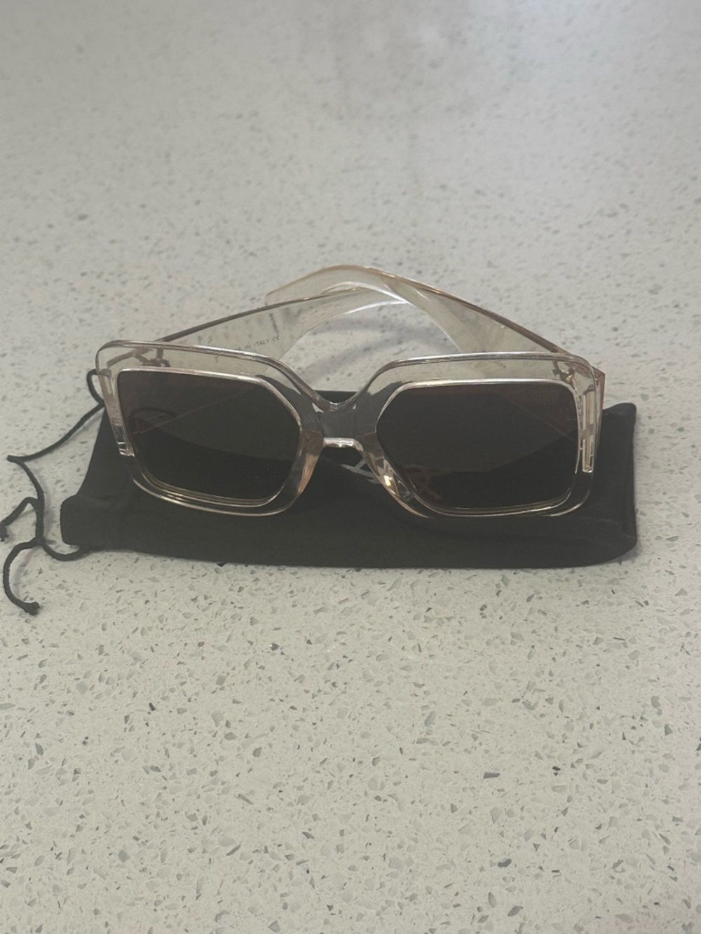 Yves Saint Laurent Black Sunglasses Arm with 'Made in Italy' Detail - Picture 5 of 7